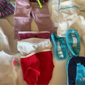 American Girl Lot Accessorizes, typewriter,bedding, Clothes, books, cheerleader